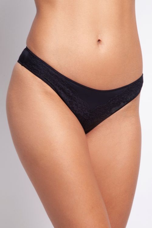 Calcinha Cavada - Lace - 314.90 - Preta